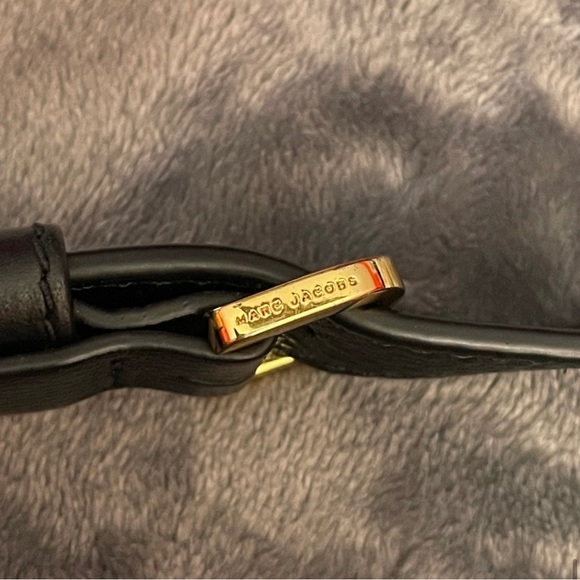 Marc Jacobs Magnetic Bag - Picture 12 of 14